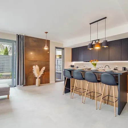 Par La Mer, Sun & Snow Apartment *