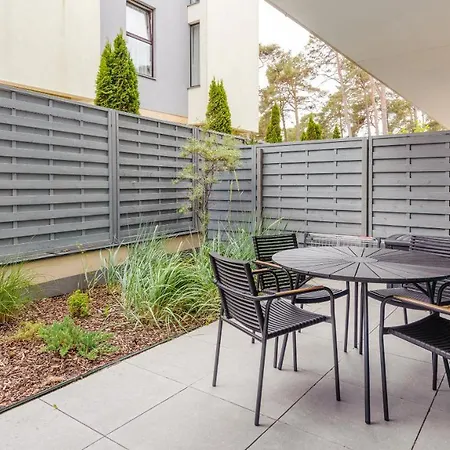 Par La Mer, Sun & Snow *